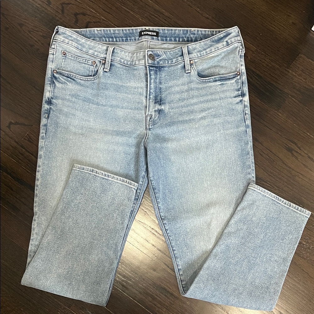 Express Men's Straight Jeans in Light Blue